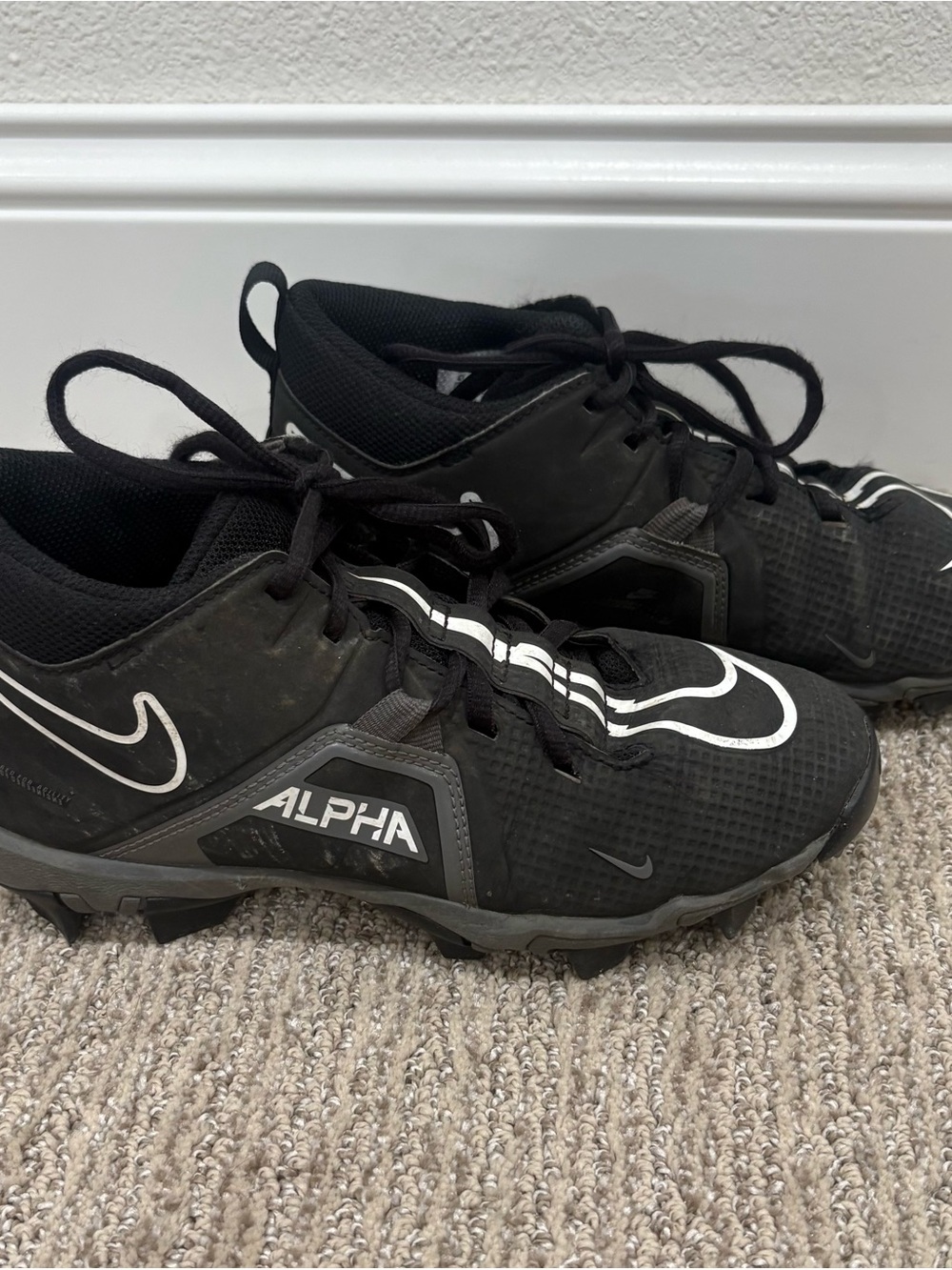 Boys Nike Alpha Cleats